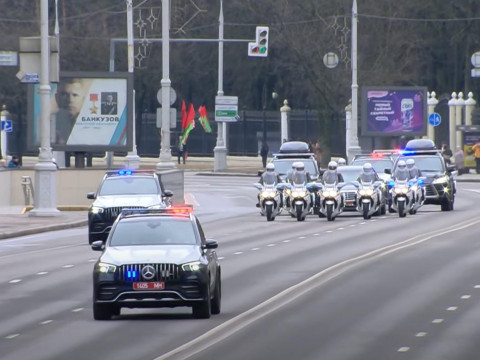 «Лукашэнка — красунчык, людзі ўсім задаволены». Вядоўца «Менскай праўды» расказала пра тое, чаго не было