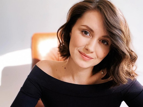 На Pornhub опубликовали откровенные фото ведущей «Обычного утро». Снимки оказались дипфейком