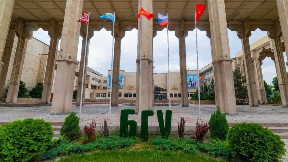 Western pressure or a global trend? Examining the claim by the dean of BSU’s journalism department about the decline in Belarusian university rankings