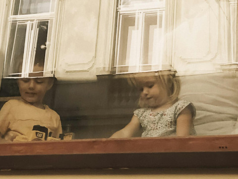 Will children be taken from Ukrainian refugee families in Poland? We fact-checked and debunked Lazutkin’s claim