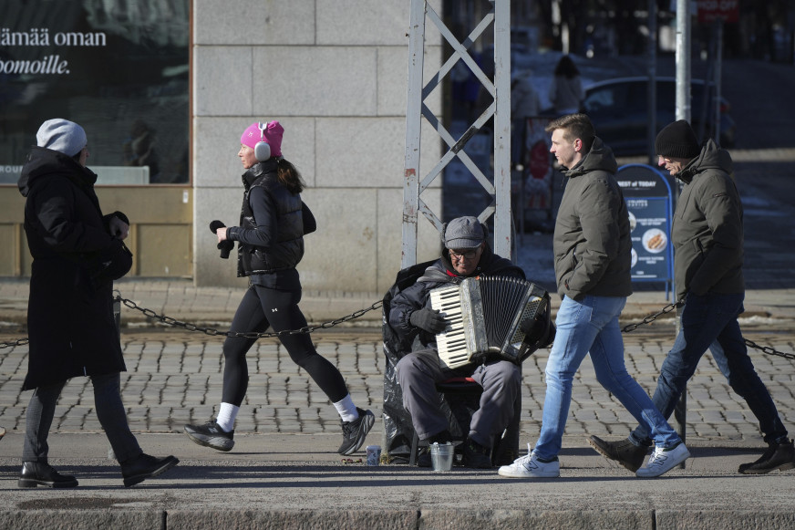 Fakes from Belradio: Lithuanian pensioners are on the edge of subsistence, and a quarter of Latvians have given up their cars